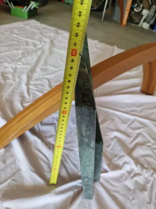 Tavolo Cattelan in vetro, marmo verde e legno.