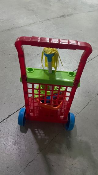 Carrito de limpieza infantil con accesorios