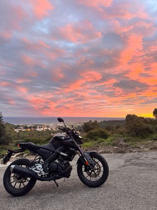 Yamaha MT-125 2023 - 1300Km
