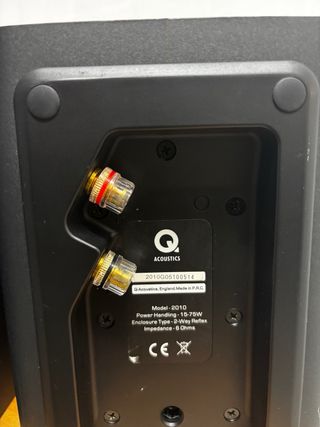 Altavoces Q Acoustics 2010 Negros