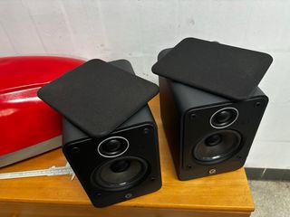 Altavoces Q Acoustics 2010 Negros