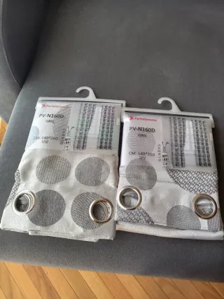 2 Cortinas Grises Farfallarossa 140x260