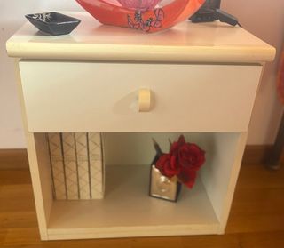 Cameretta: armadio, comò, 2 comodini, specchio