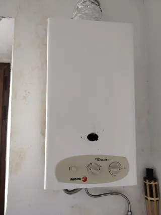 Calentador Fagor Super Compact