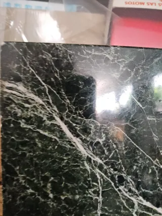 Pareja ménsulas mas marmol verde veteado