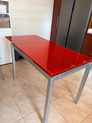 Mesa de cocina extensible cristal rojo