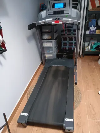 Cinta de correr BH Fitnes