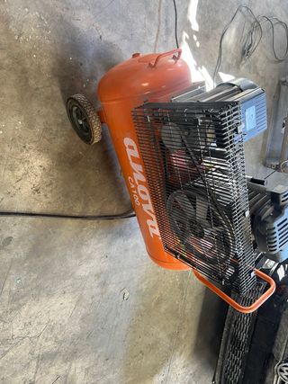 Compresor Anova CA100 Naranja