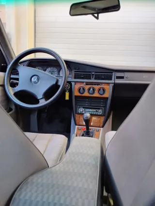 Mercedes-Benz Clase C 1992