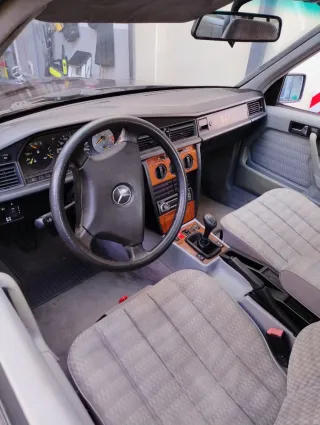 Mercedes-Benz Clase C 1992