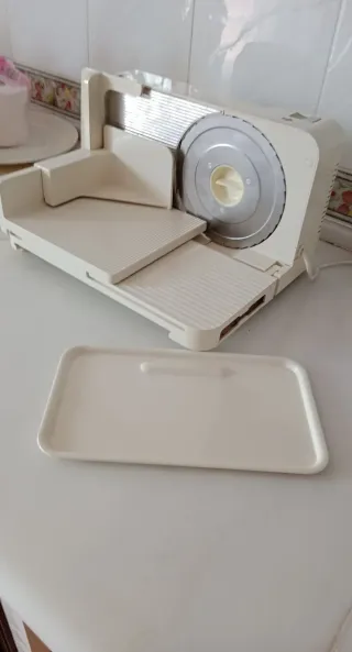 Cortador de fiambre eléctrico