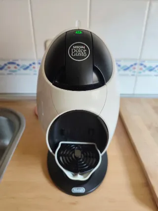 Cafetera Dolce Gusto Jovia DeLonghi