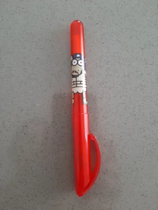 Bolígrafo y pluma KuKuxumusu