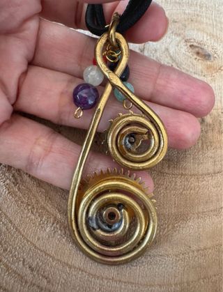 Collar artesanal latón Steampunk engranajes