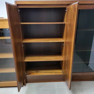 Armario Aparador de madera de teca con baldas