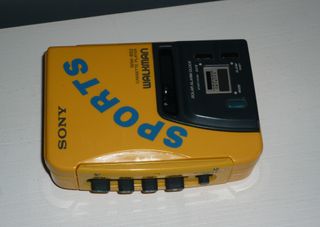 Sony Walkman WM-B52 Amarillo