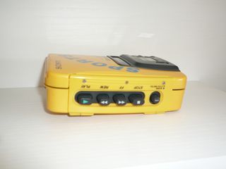 Sony Walkman WM-B52 Amarillo