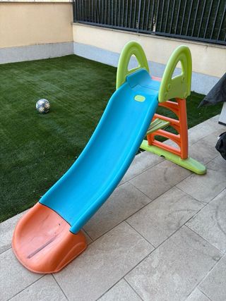 Tobogán infantil para jardín