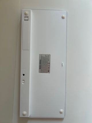 Teclado Inalámbrico Plata y Blanco