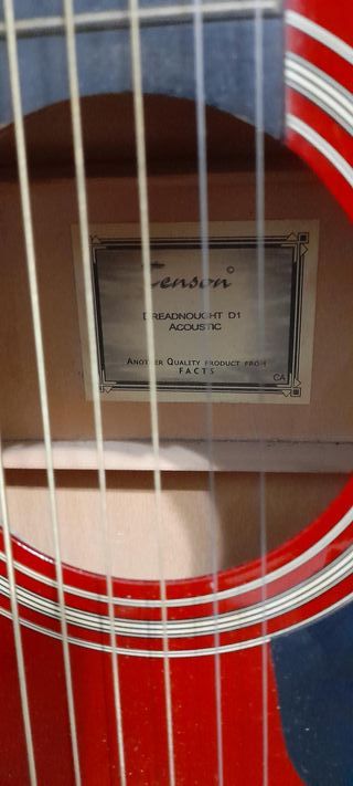 Guitarra Acústica Tenson Dreadnougth D1, roja.