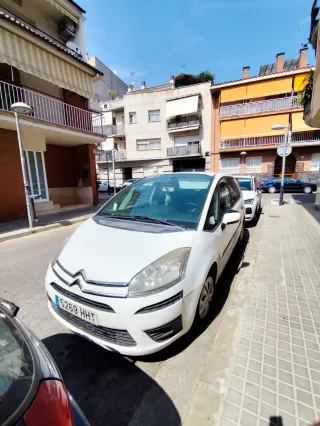 Citroen Grand C4 Picasso 2011