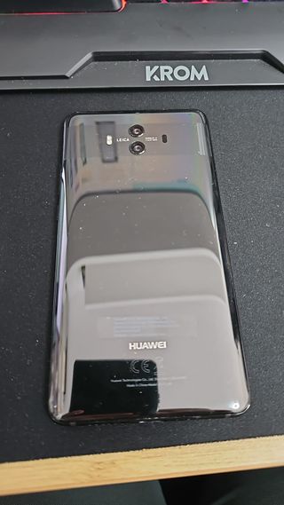 Huawei Mate 10 – funciona – pantalla rota – con ca