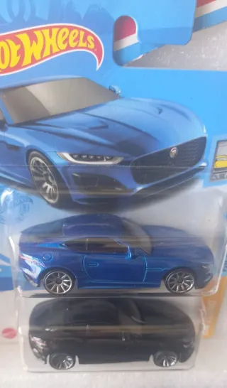 Conjunto 2 Hot Wheels 2020 Jaguar F-Type
