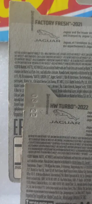 Conjunto 2 Hot Wheels 2020 Jaguar F-Type