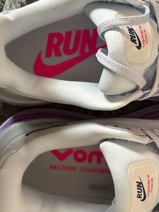 Zapatillas Nike Vomero Premium Mujer Talla 41.