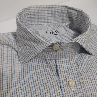 Camisa de cuadros pequeños