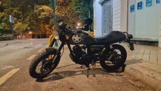 Moto estilo Café racer