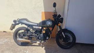 Moto estilo Café racer