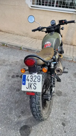 Moto estilo Café racer