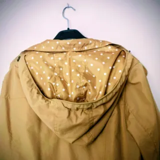 Parka amarilla talla 40