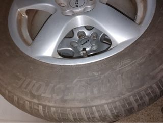 Llanta con neumático Bridgestone