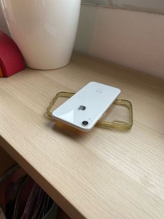 iPhone XR 128GB con defecto pantalla