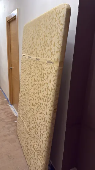 Base de colchón tapizada