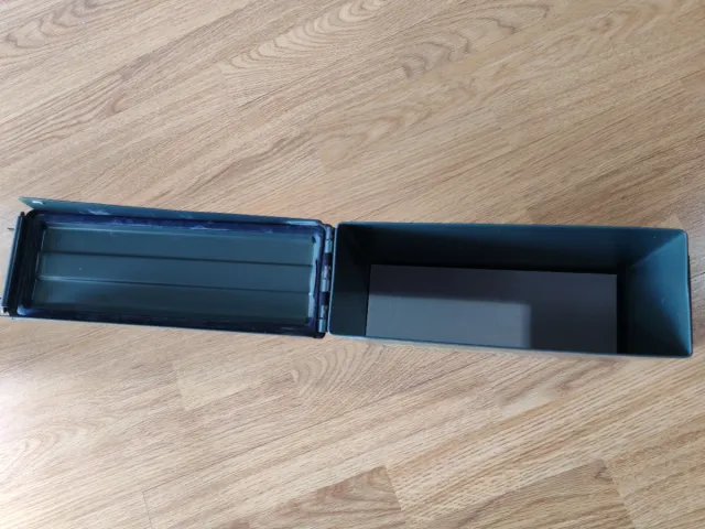 Caja Metálica Militar UN 0012