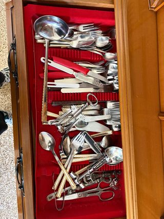 Set de cubiertos de metal