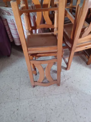 Lote Sillón orejero.mecedora.sillas.madera