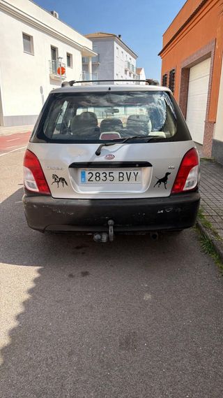KIA Carens 2002