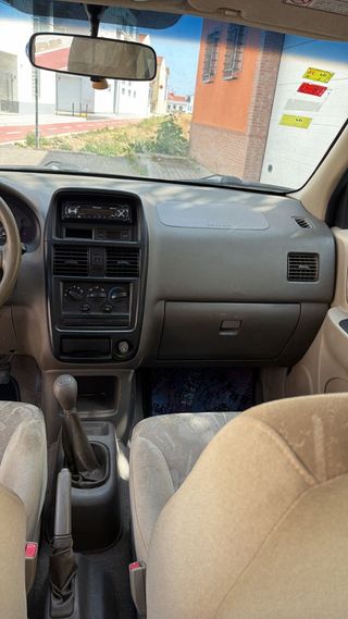 KIA Carens 2002