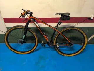 MTB KTM Aera Comp 29 in carbonio
