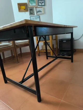 Mesa industrial madera y metal urge vender