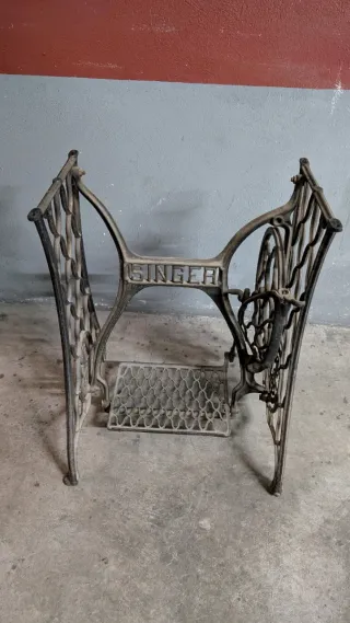 Patas de hierro SINGER para máquina de coser