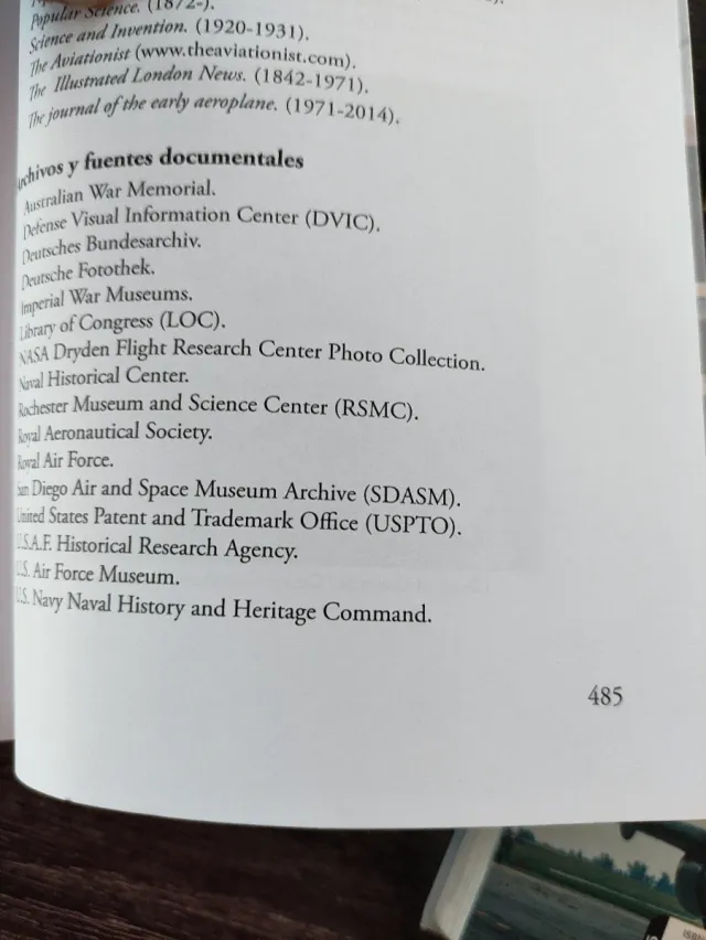 Libros de aviación militar