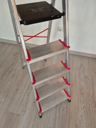 Escalera 5 peldaños anchos KTL Ladders Plus