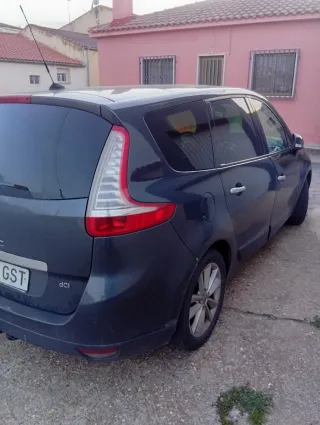 Renault Grand Scenic 2010