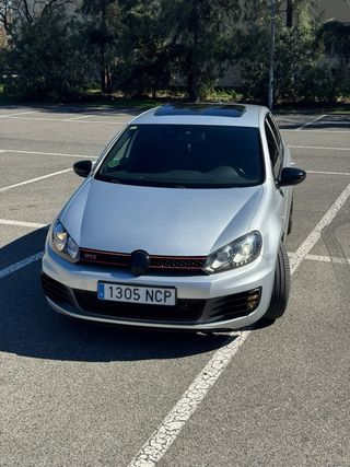 Volkswagen Golf 6 GTI 2011
