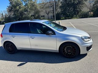 Volkswagen Golf 6 GTI 2011